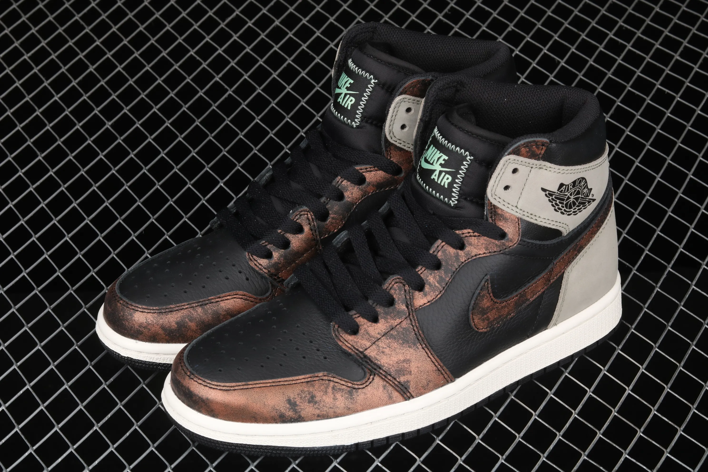 All categories Air Jordan Jordan series basketball shoes Air Jordan 1 High X version Air Jordan 1 High OG "Rust Shadow" AJ1 Joe 1 Bronze Brown 555088-033